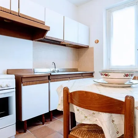 Villa Vallocchia - Sleeps 18 Exclusive Poolgrounds 3
