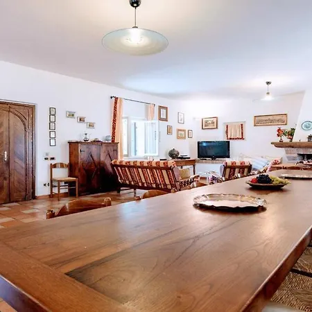 Villa Vallocchia - Sleeps 18 Exclusive Poolgrounds 3 Villa Borgiano (Perugia)