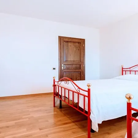 Villa Vallocchia - Sleeps 18 Exclusive Poolgrounds 3 *